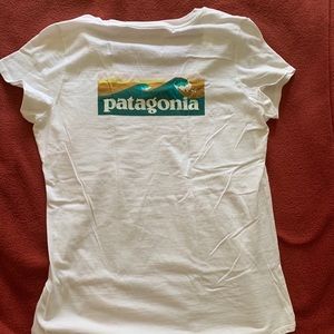 Patagonia fitted tee
